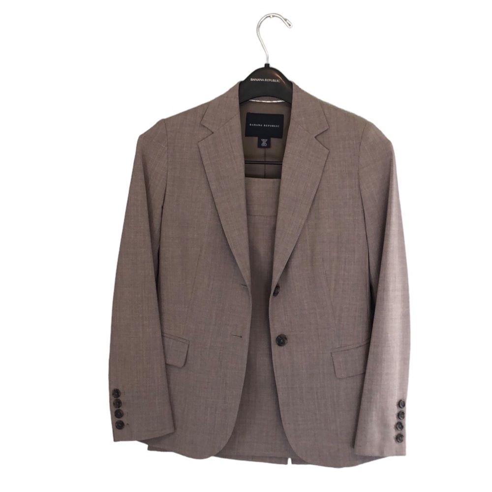 Banana Republic Tan Stretch Wool Petite Suit Blazer and Skirt Set 0P